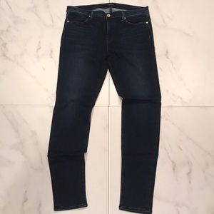 ⭐️ SOLD ⭐️ J Brand Dark Wash Super Skinny Jeans